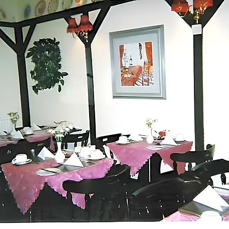 The Inglewood Hotel *Adults Only*-2